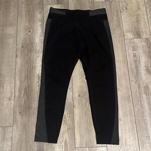 Tek Gear Women's Black and Gray Leggings